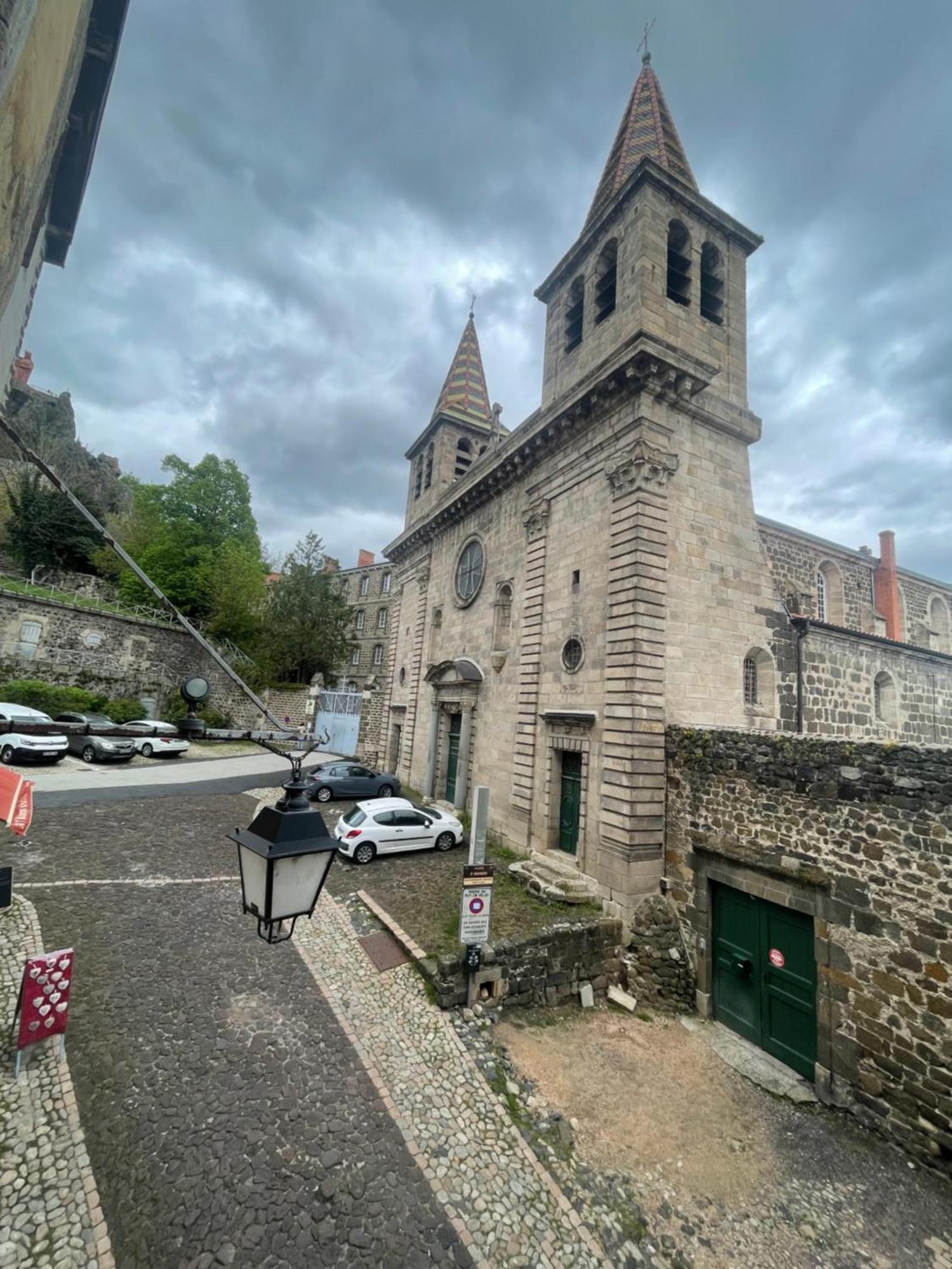 Aux Portes Du Mont Anis Le Puy-en-Velay エクステリア 写真