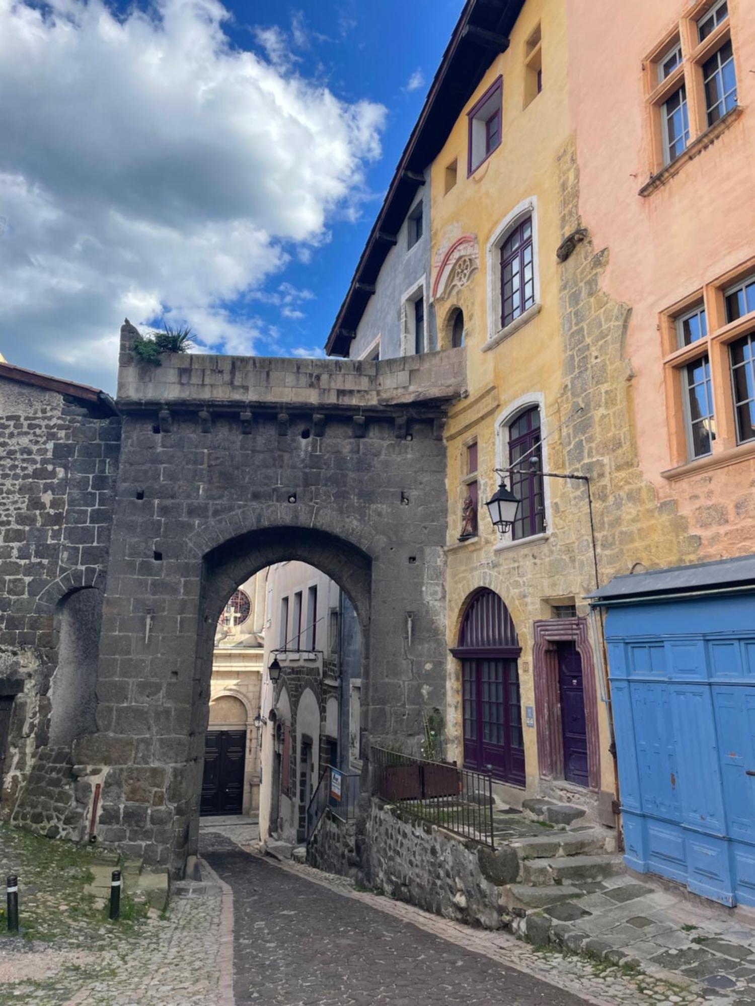 Aux Portes Du Mont Anis Le Puy-en-Velay エクステリア 写真